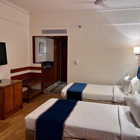 Katriya Hotel And Tower Hyderabad Luaran gambar