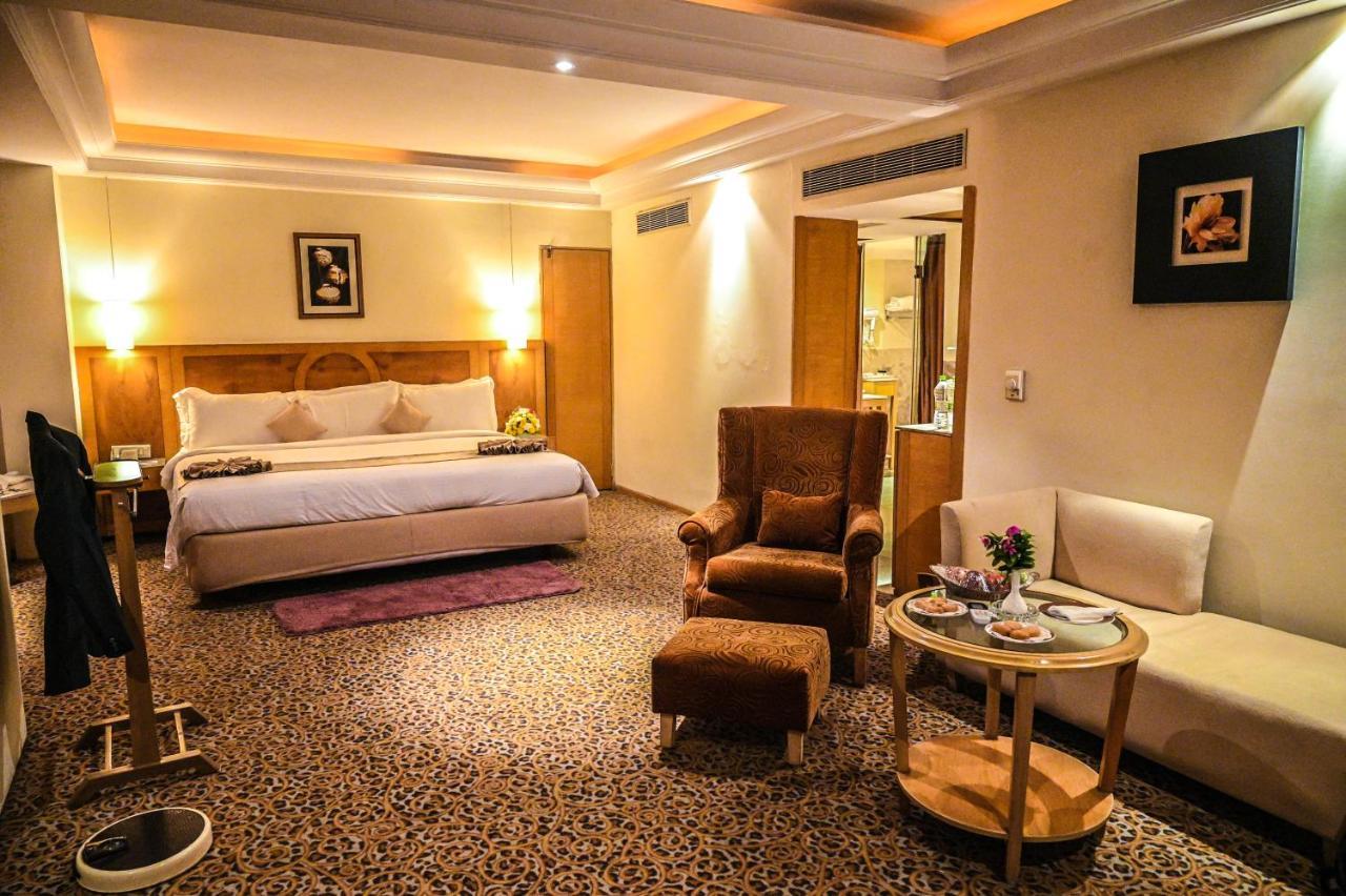 Katriya Hotel And Tower Hyderabad Luaran gambar