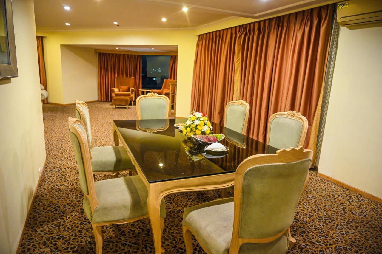 Katriya Hotel And Tower Hyderabad Luaran gambar