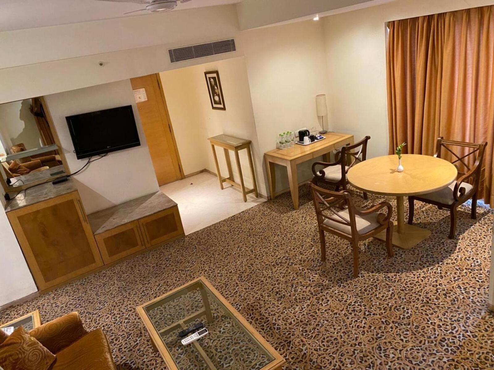 Katriya Hotel And Tower Hyderabad Luaran gambar