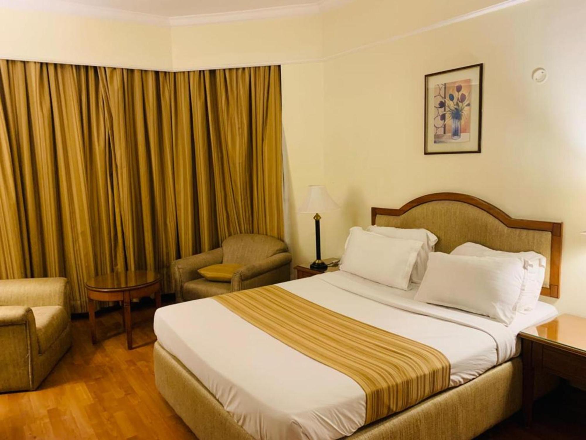 Katriya Hotel And Tower Hyderabad Luaran gambar