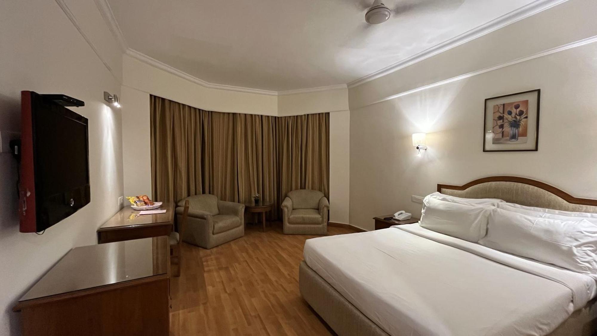 Katriya Hotel And Tower Hyderabad Luaran gambar