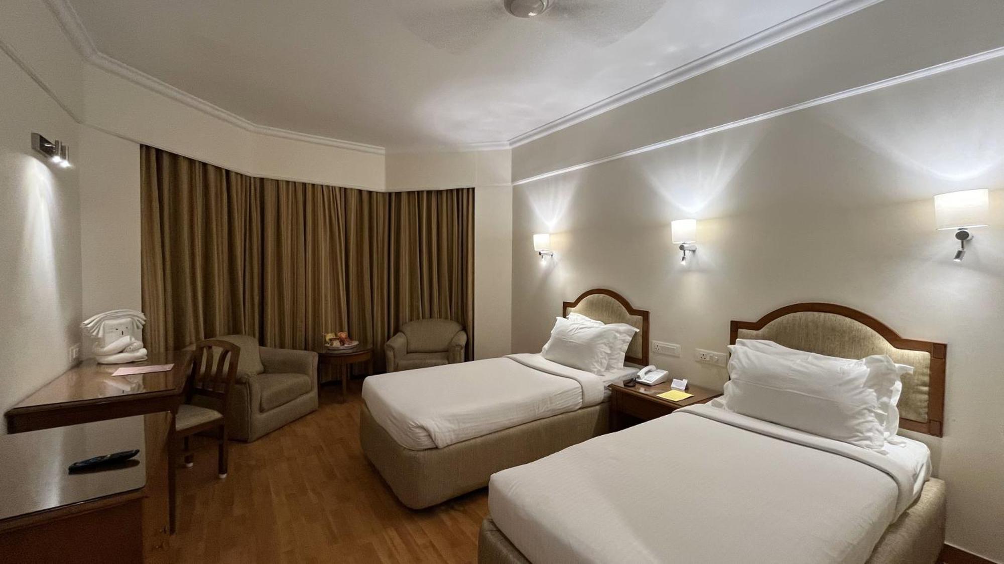 Katriya Hotel And Tower Hyderabad Luaran gambar