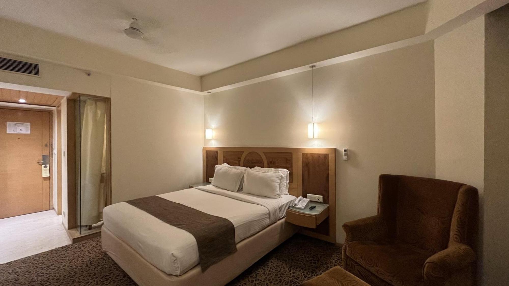 Katriya Hotel And Tower Hyderabad Luaran gambar