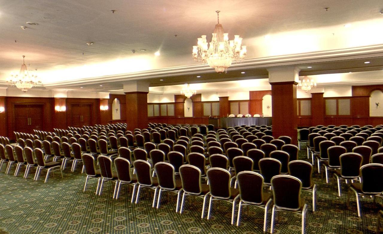 Katriya Hotel And Tower Hyderabad Luaran gambar