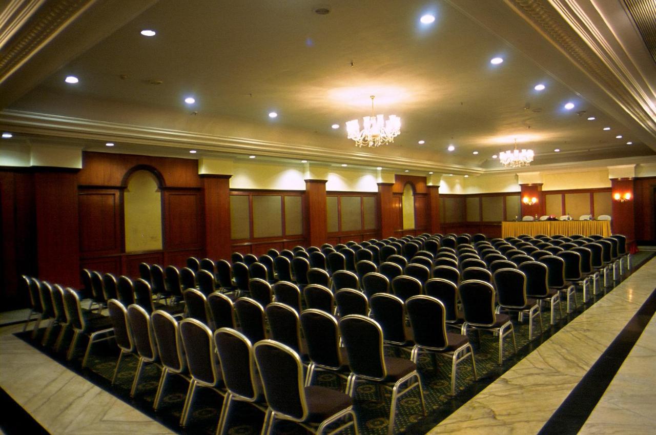 Katriya Hotel And Tower Hyderabad Luaran gambar
